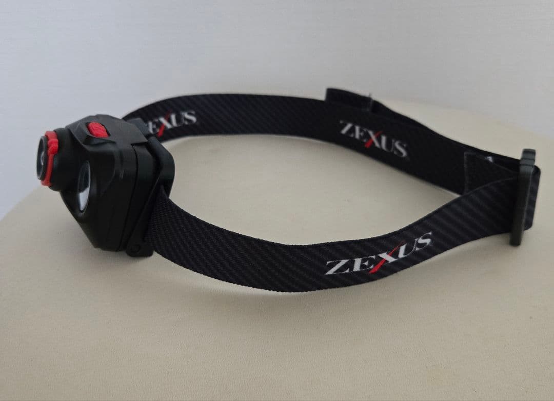 ZEXUS 　LEDヘッドライト　専用充電池ZR-01付き