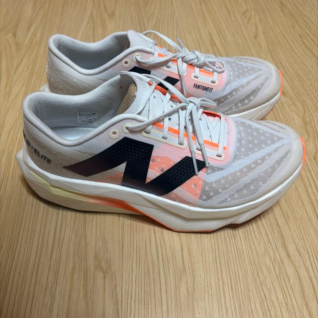 スパイク・シューズ FuelCell SC Elite v4