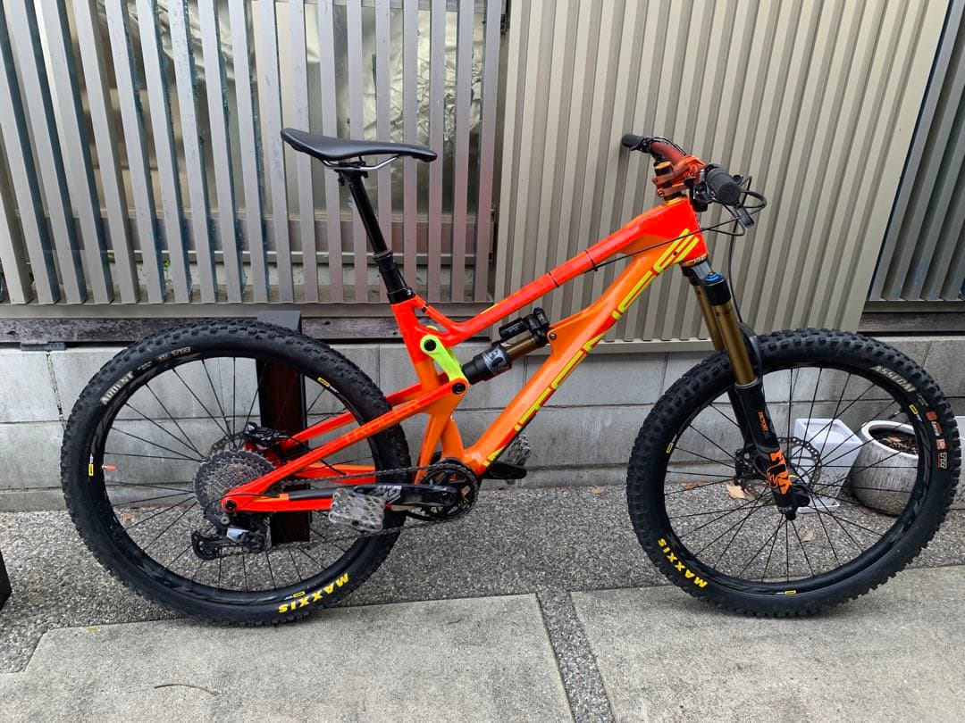 INTENSE TRACER 275 Mサイズ FOX カーボン インテンス
