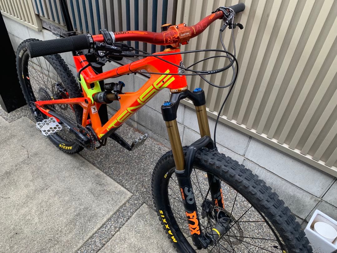 INTENSE TRACER 275 Mサイズ FOX カーボン インテンス