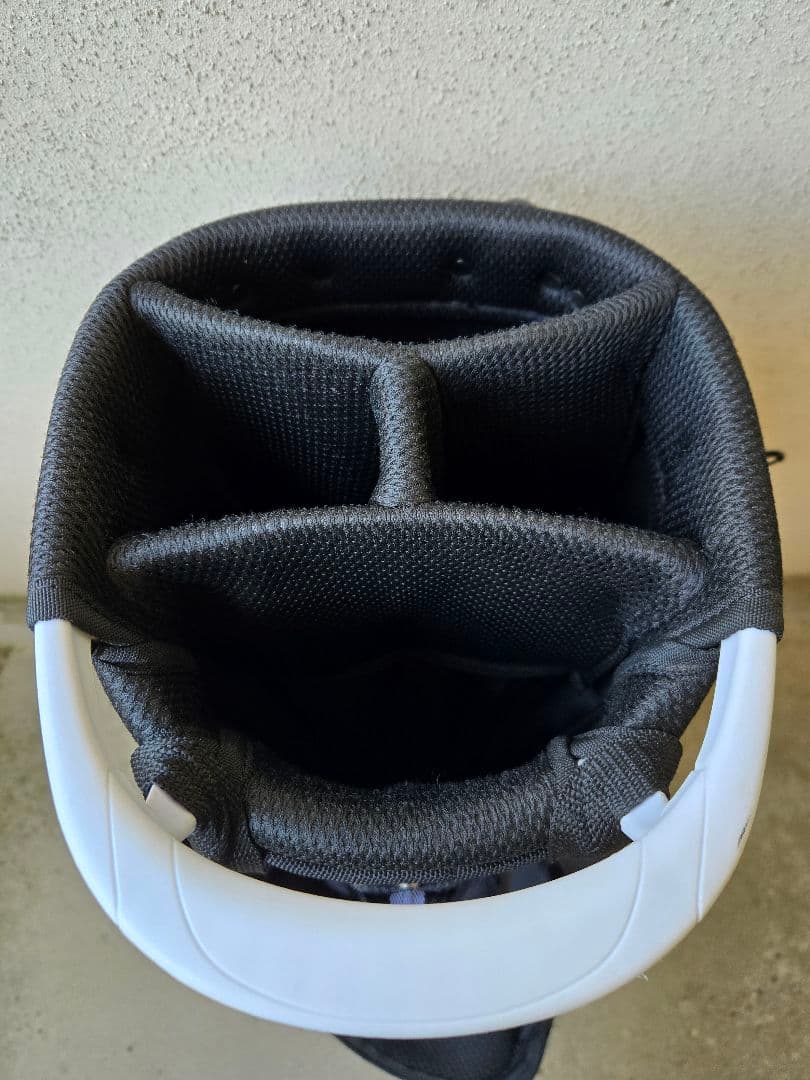 BRIDGESTONE　TOUR B　軽量スタンドキャディバッグ　ブリヂストン