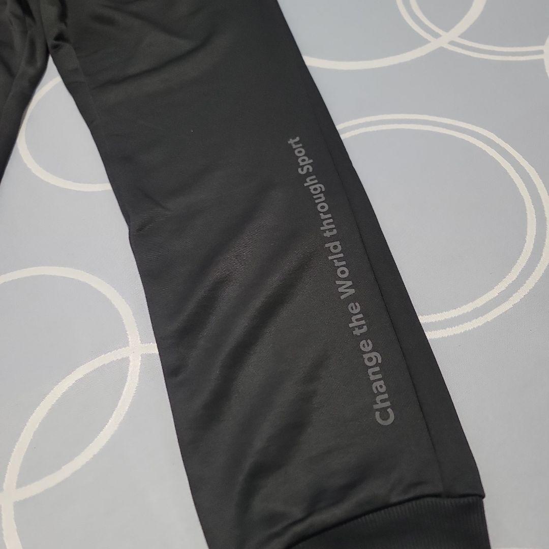 ⑮　hummel 黒 フード付きスウェットシャツとパンツセット 別売可