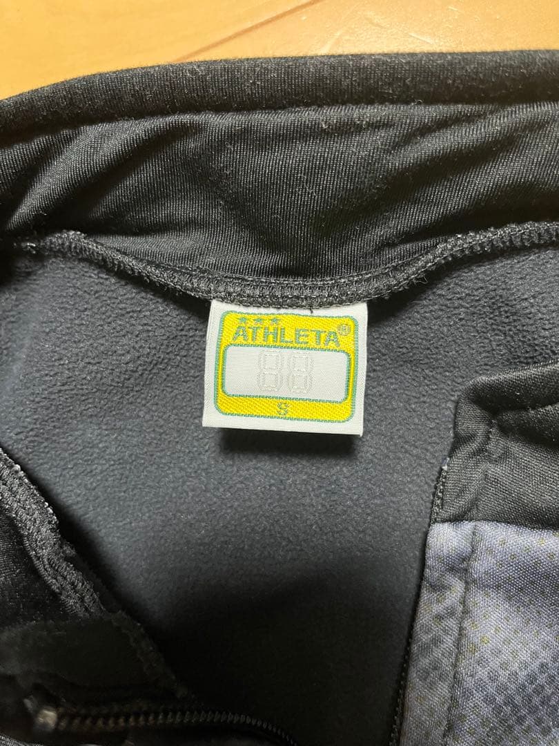 ATHLETA ブラック ジャージ S