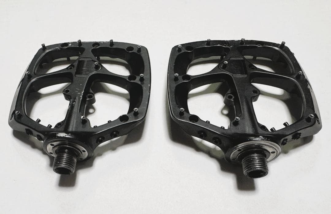 BOOMSLANG PLATFORM フラットペダル　MTB
