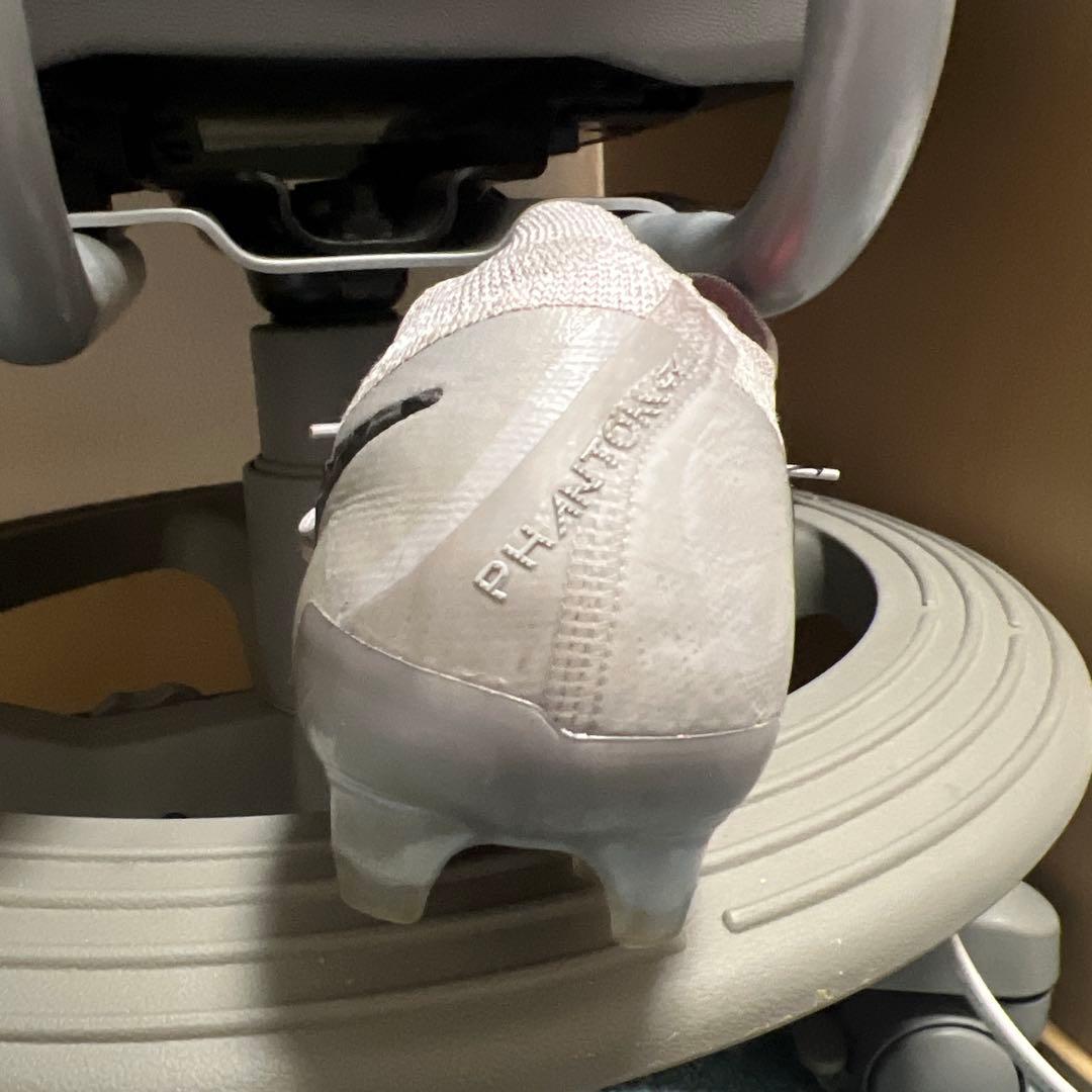 超希少スパイクNike サッカーシューズ グレー/ピンク