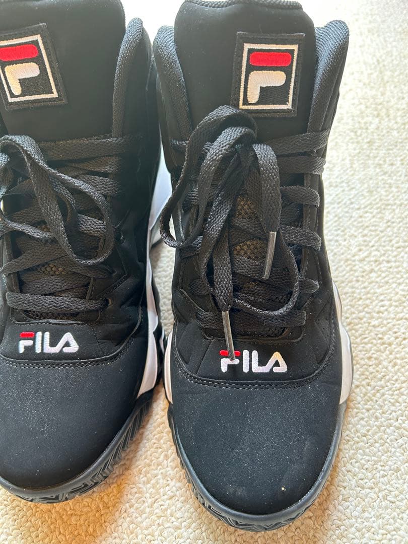 とんくん様、専用ページ　FILA 黒 ハイカット28センチ