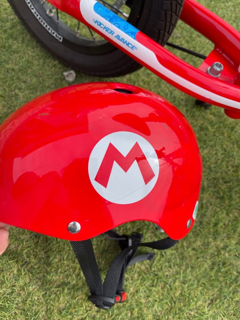 【美品】キッカーアバンス マリオカート 12インチ　自転車　任天堂　ヘルメット