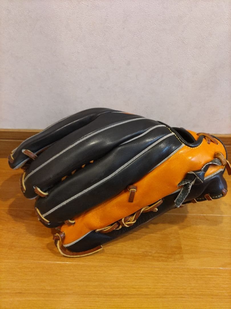 SPALDING 硬式グローブ 内野手　右利き用