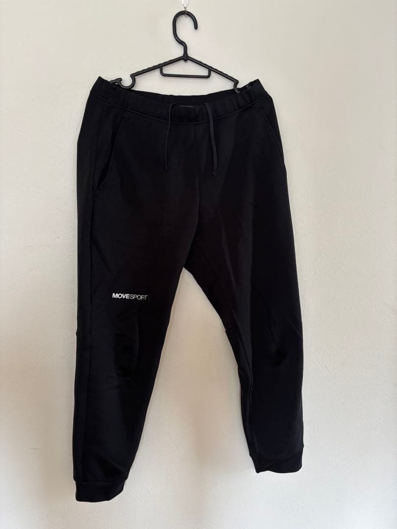 MOVE SPORT ブラックジャケットとパンツセット