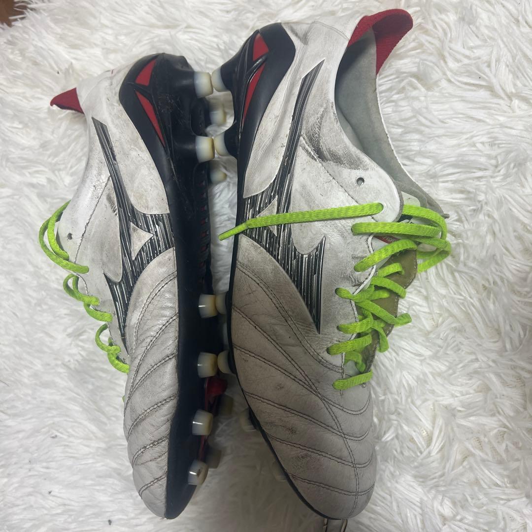Mizuno サッカーシューズ・スパイク ホワイト/ブラック/レッド