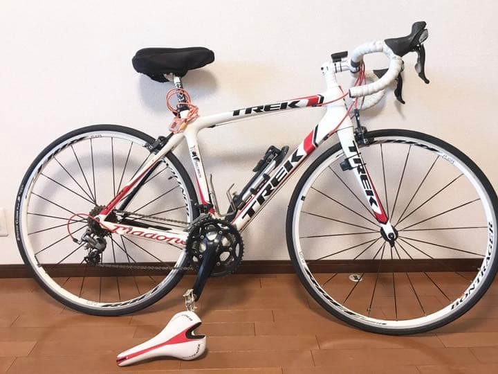 ロードバイク　トレック4.7フルカーボン　白