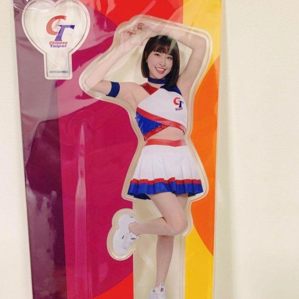 期間限定セール！チュンチュン　台湾　野球　チアガール　WBC　アクスタ