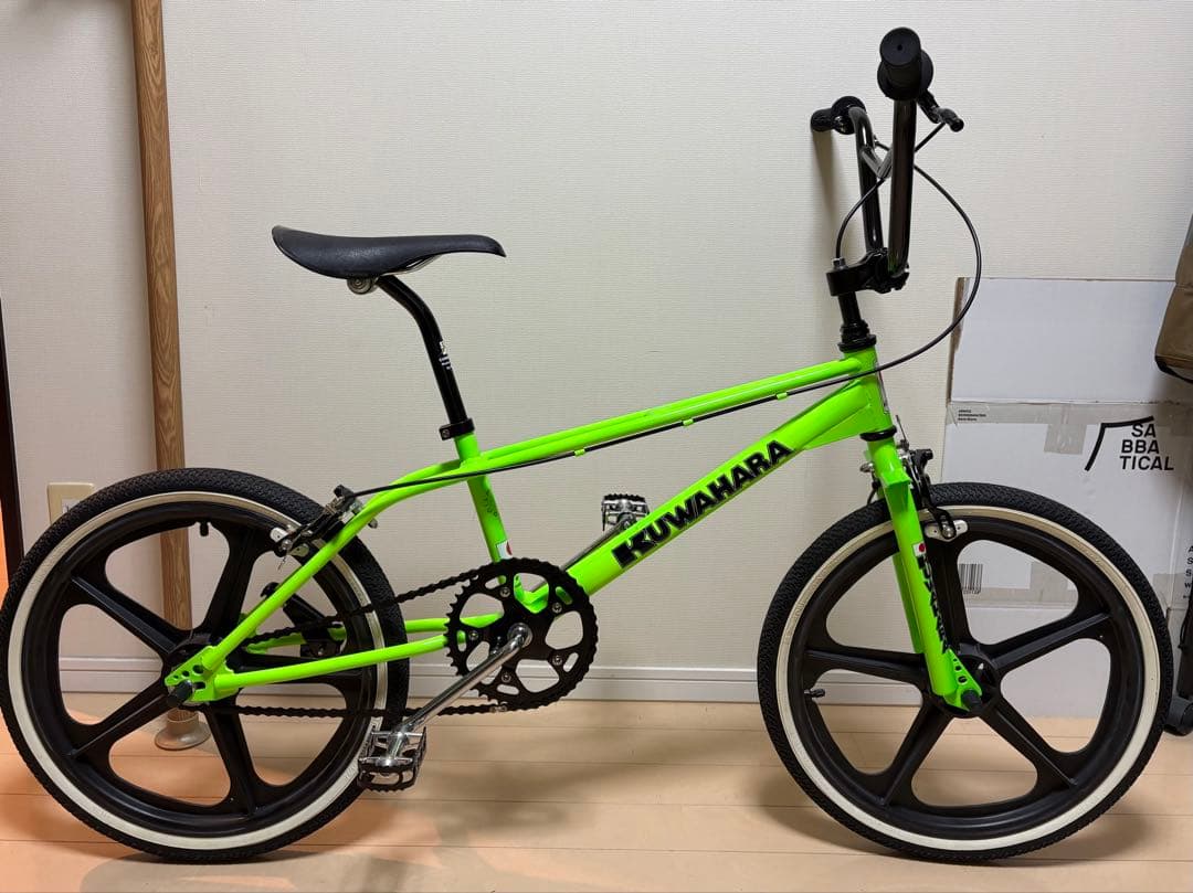Kuwahara Exhibitionism Neon GreenクワハラBMX