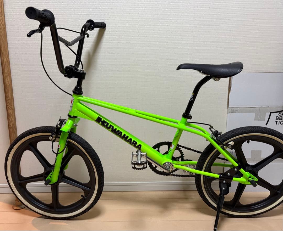 Kuwahara Exhibitionism Neon GreenクワハラBMX