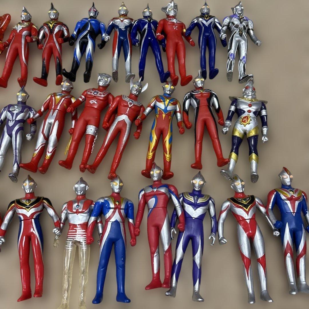 ウルトラマンフィギュアセット　29体