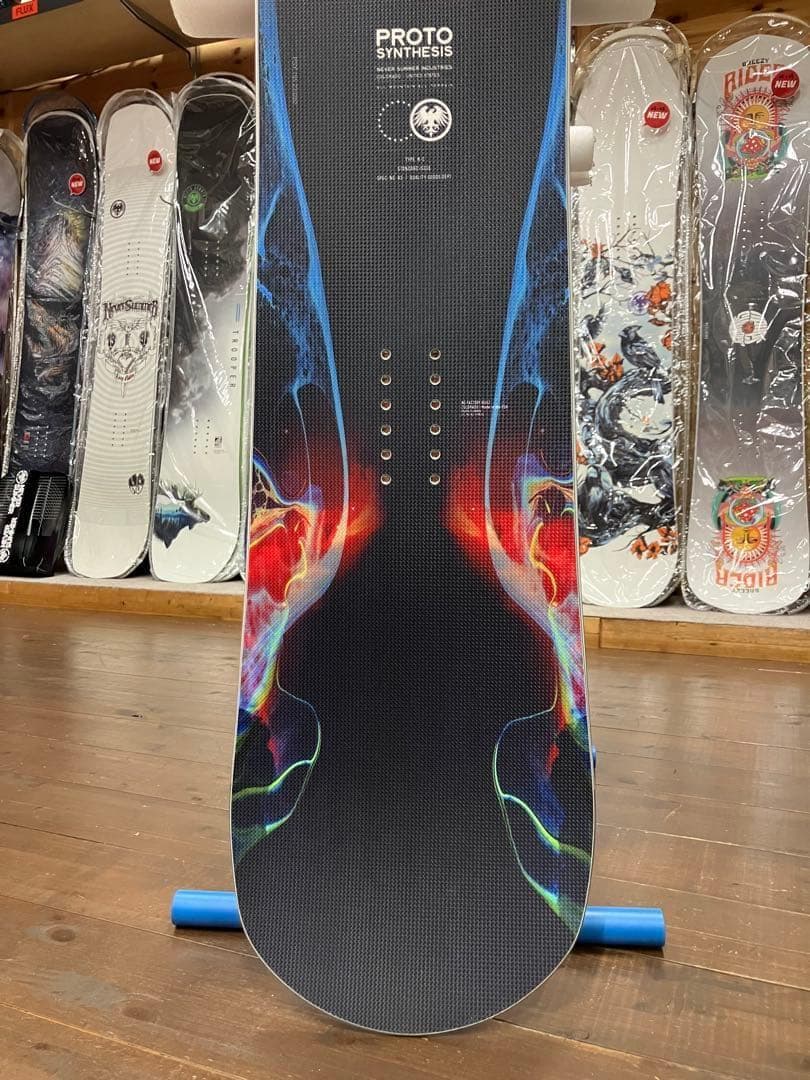 希少【新品】22-23 NEVER SUMMER PROTO 155