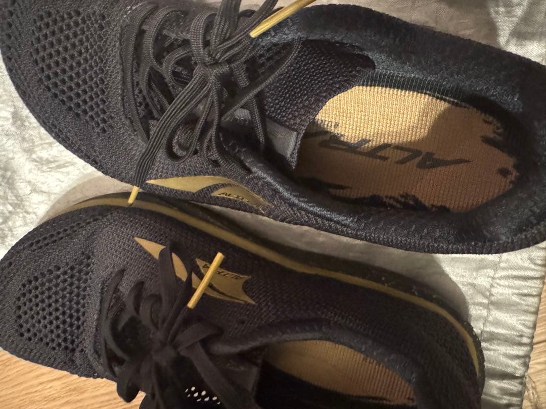 B*O様 ALTRA ESCALANTE RACER 2 TOKYOメンズ 26