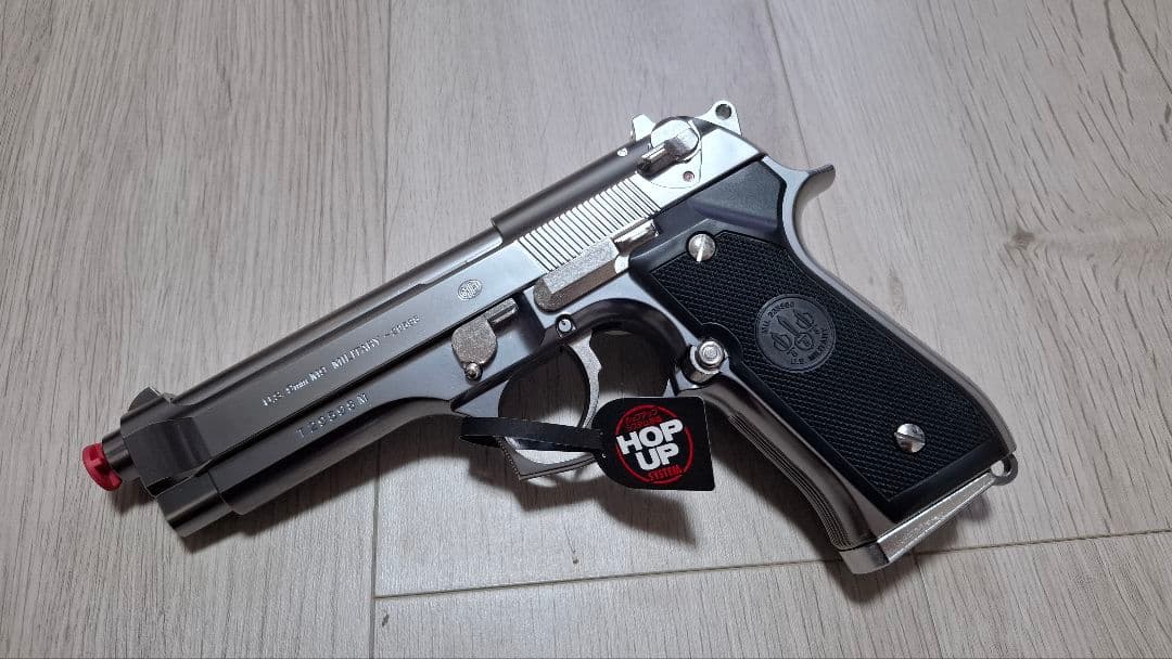 極上美品　東京マルイ　M92F　クロームメッキモデル　IONX仕様　ガスガン