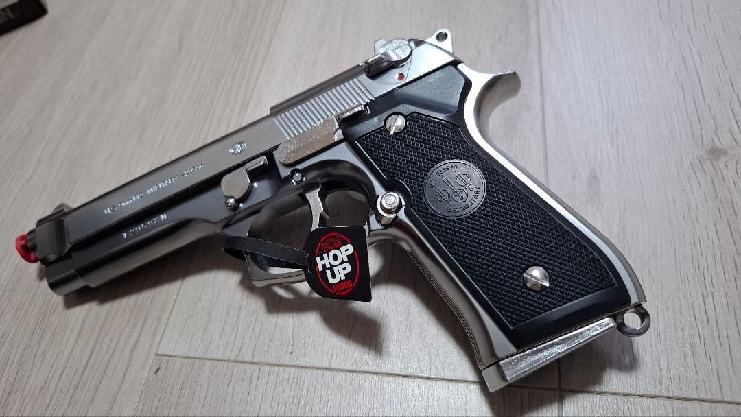 極上美品　東京マルイ　M92F　クロームメッキモデル　IONX仕様　ガスガン