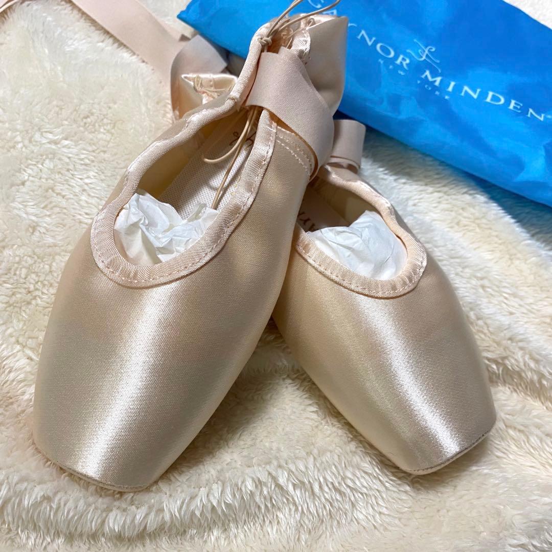 最終値下げ！【試着のみ】ゲイナートゥシューズ　25.0cm リボン・ゴム付き