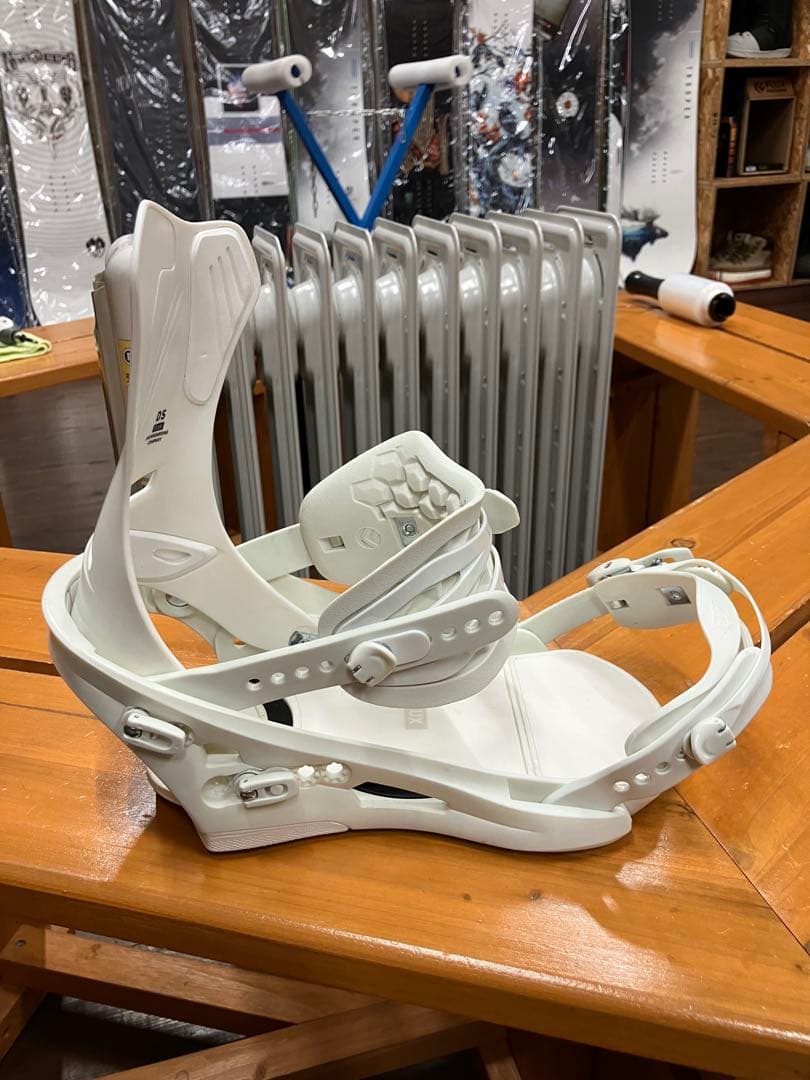 【中古】23-24 FLUX DS スノーボード　ビンディング　フラックス