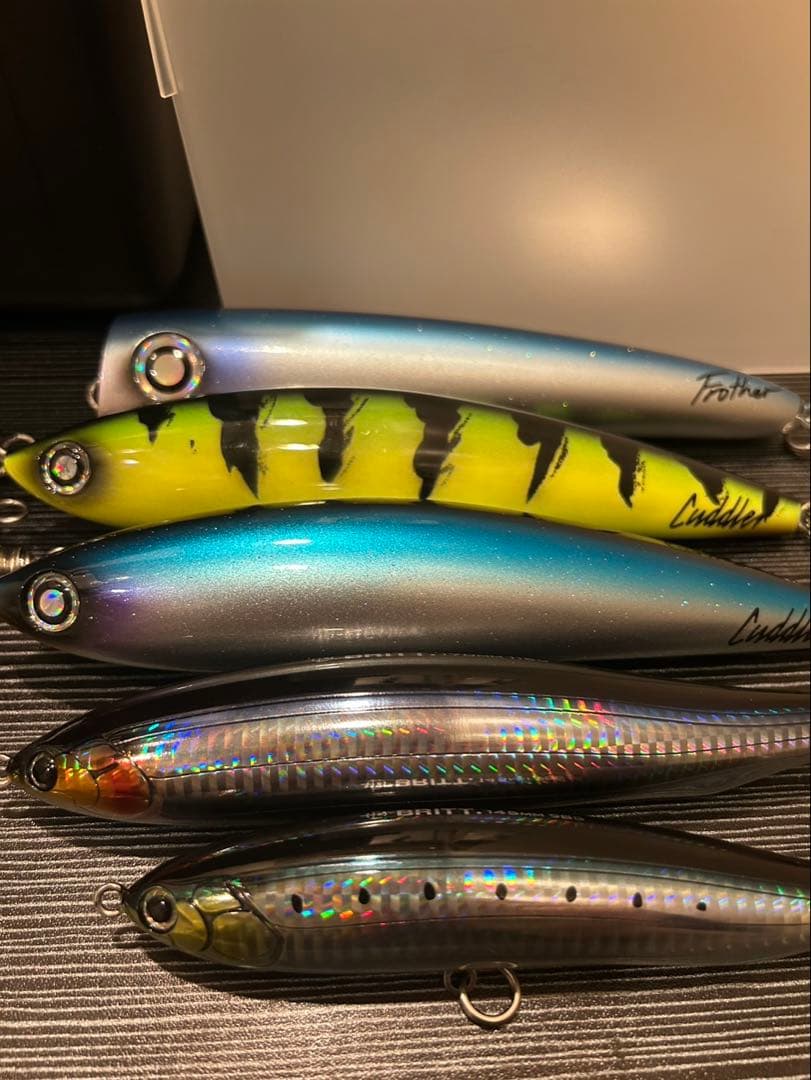 マグロルアーセット