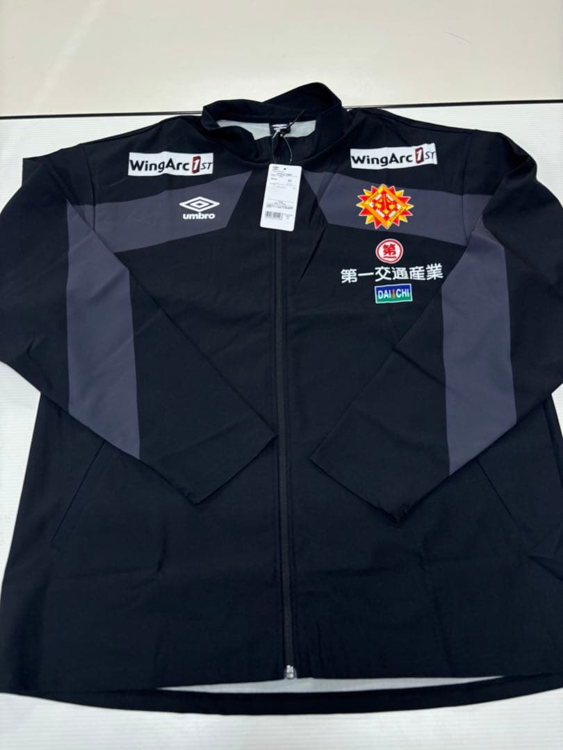 umbro ギラヴァンツ北九州スタッフ用ジャージXAサイズ