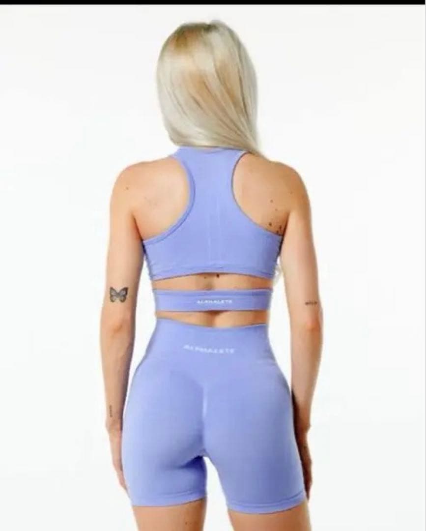 Alphalete スポーツブラ＆ショートパンツセット