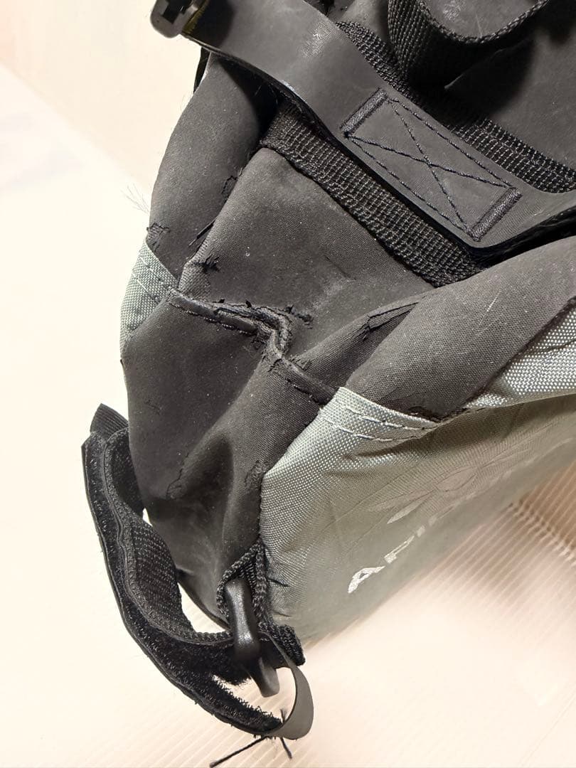 アクセサリー Apidura Saddle Bag 9L