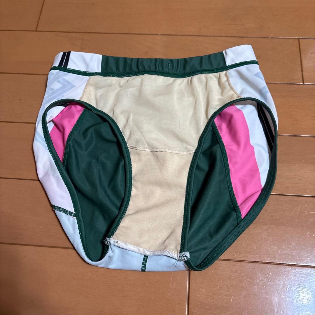 【大人気】　女子高校陸上　ユニフォームパンツ