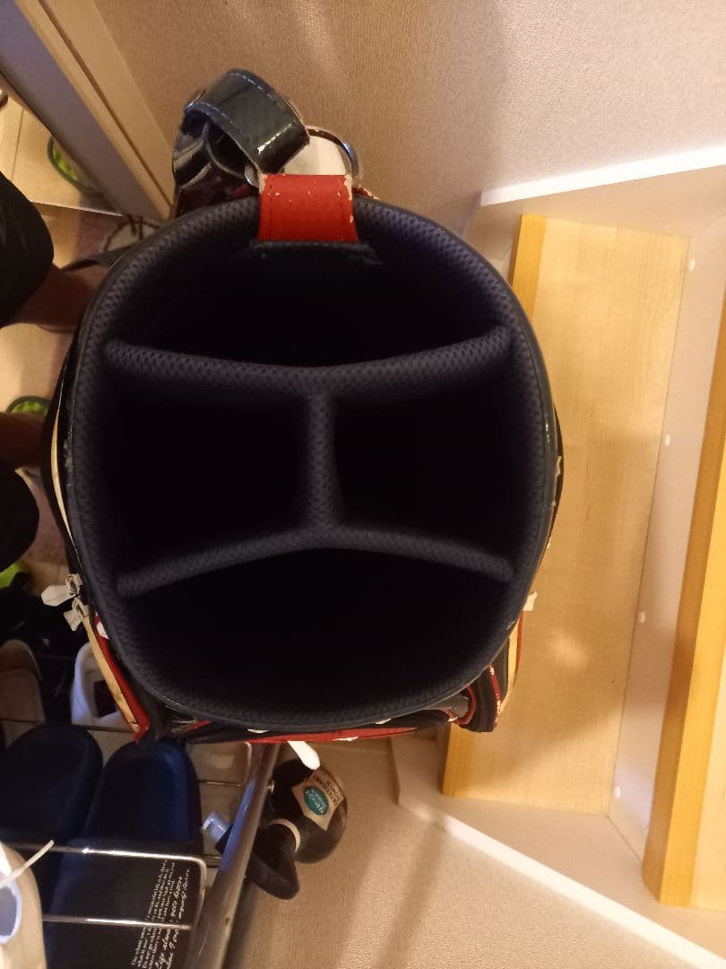 週末セール　中古テーラーメイドゴルフキャディーバック