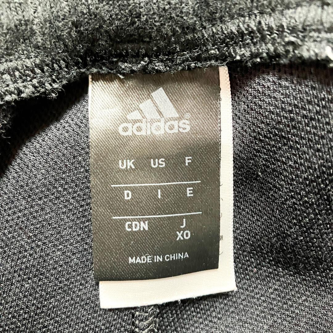 adidas　セットアップ　スウェット　ブラック　パーカー　ロゴプリント