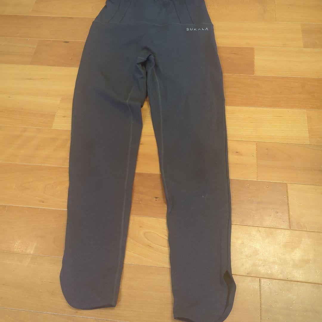 SUKALA スカーラ　ラバ　ヨガウェア　ブラトップ　レギンスセット