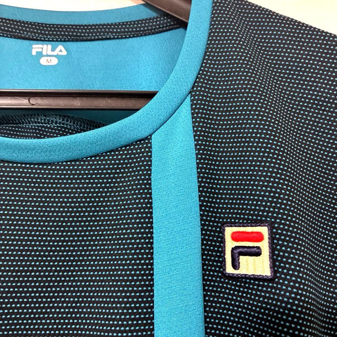 フィラ　ブルーがきれいなセットアップ