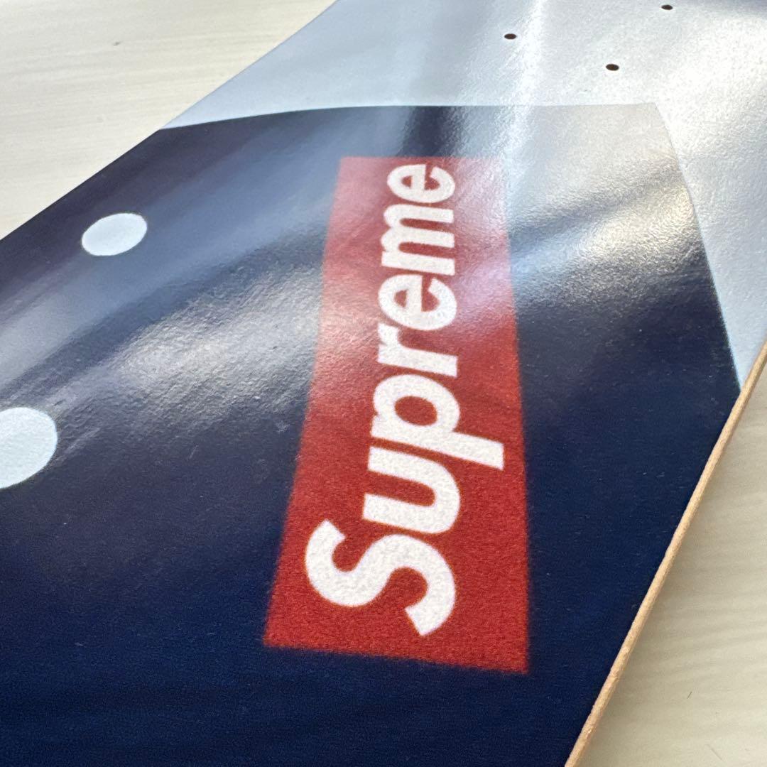 Supreme スケートボード グラフィックデザイン