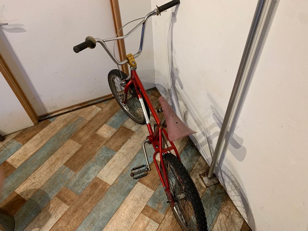 SCREAMIN' WHEELS BMX バイクビーチクルーザー　20インチ