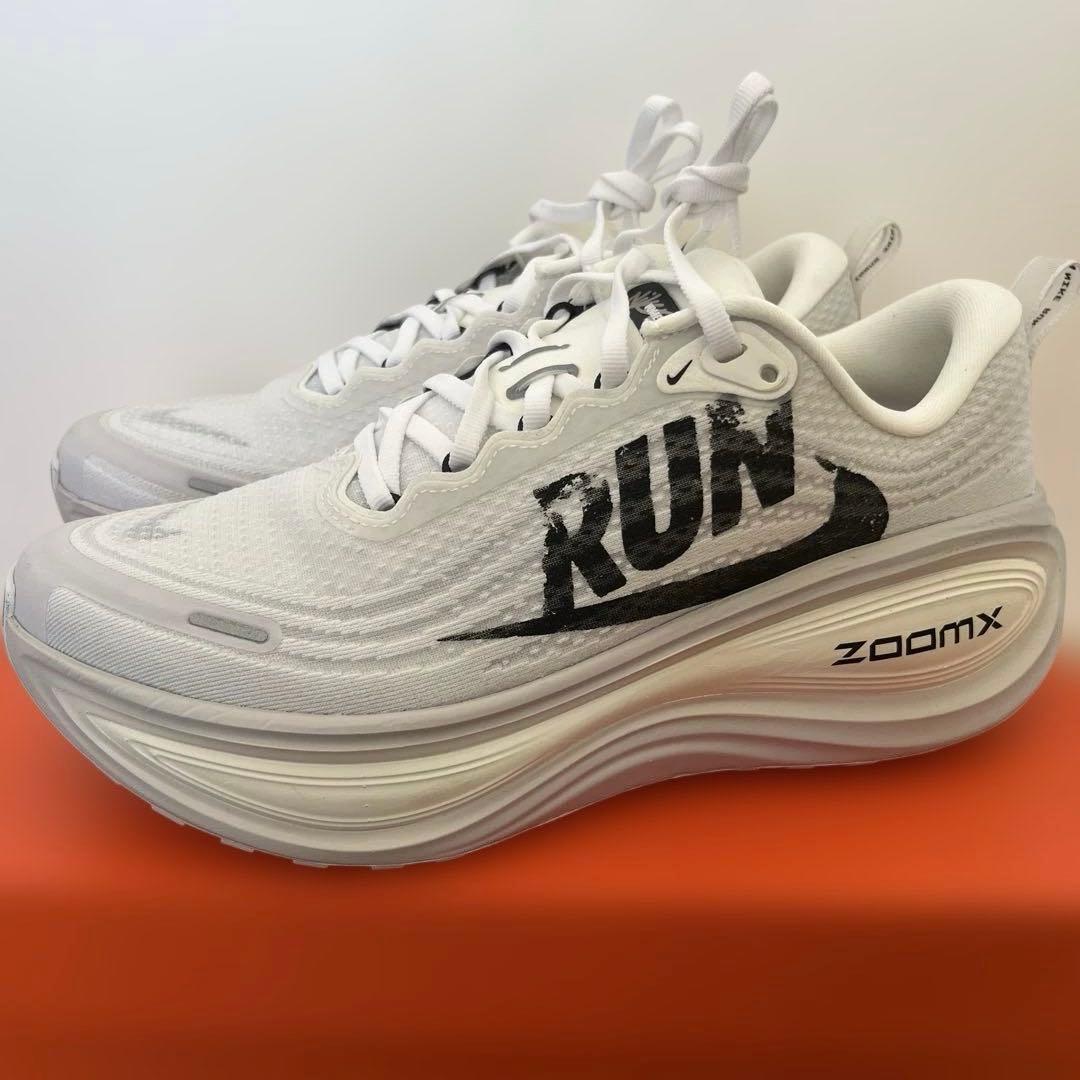 ナイキ ボメロプラス RUN 26cm