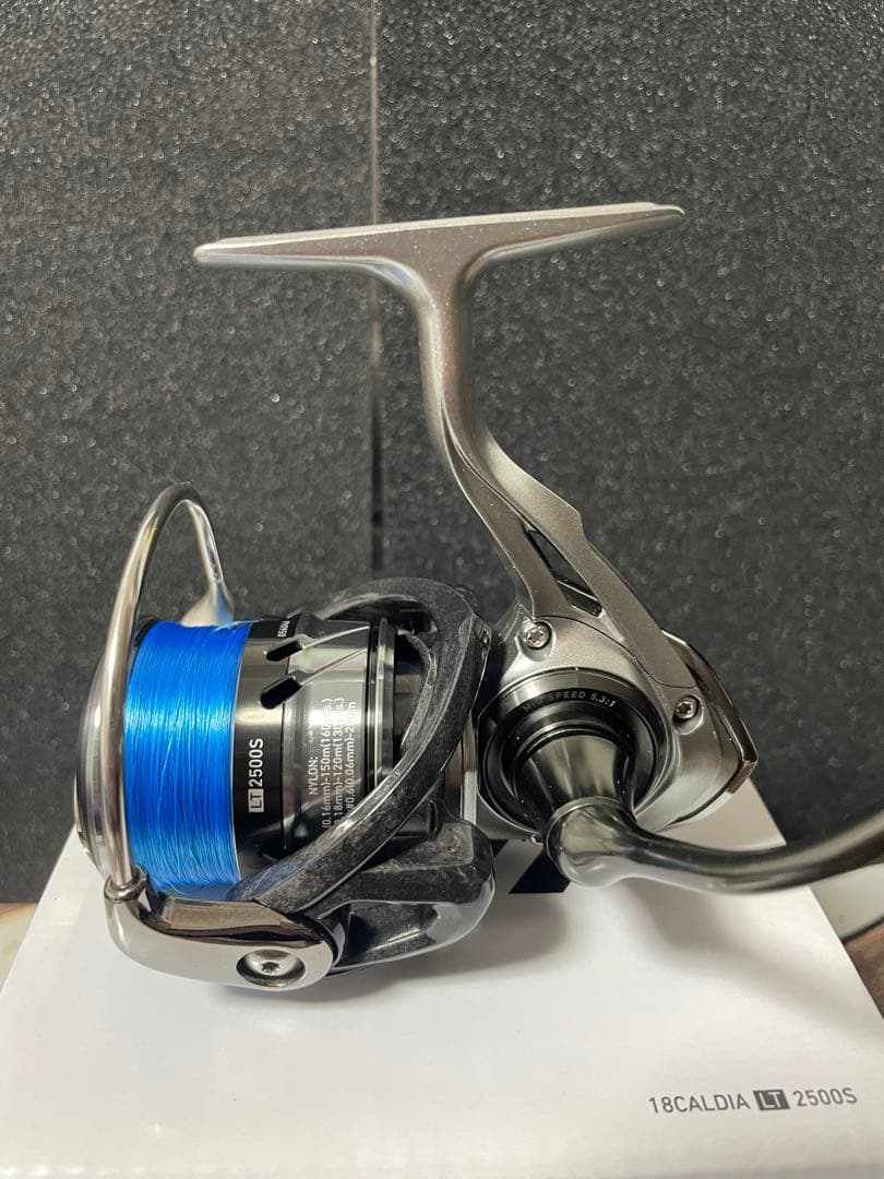 【美品】ダイワ 18 カルディアLT 2500S スプール スタンドセット