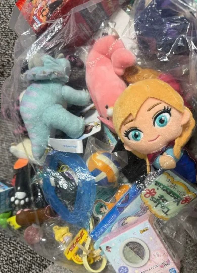 アニメグッズ　ノンジャンル　まとめ売り　120サイズ 箱★