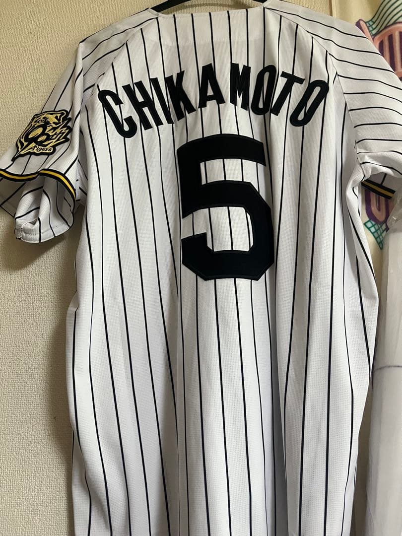 阪神タイガース　近本光司　ユニフォームL