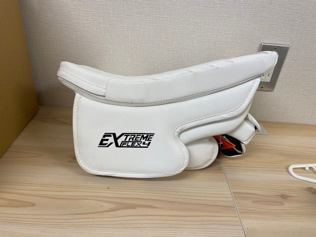 CCM Extreme Flex 4左手用