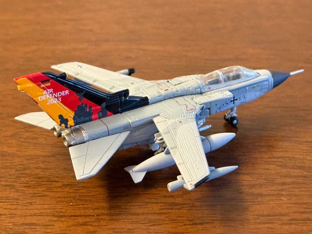 航空機・ヘリコプター HERPA Tornado IDS 1/200