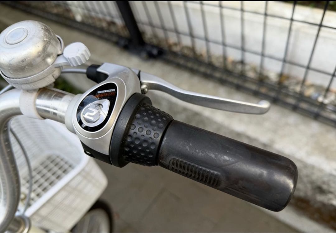 激安！電動アシスト自転車　ニつバッテリー