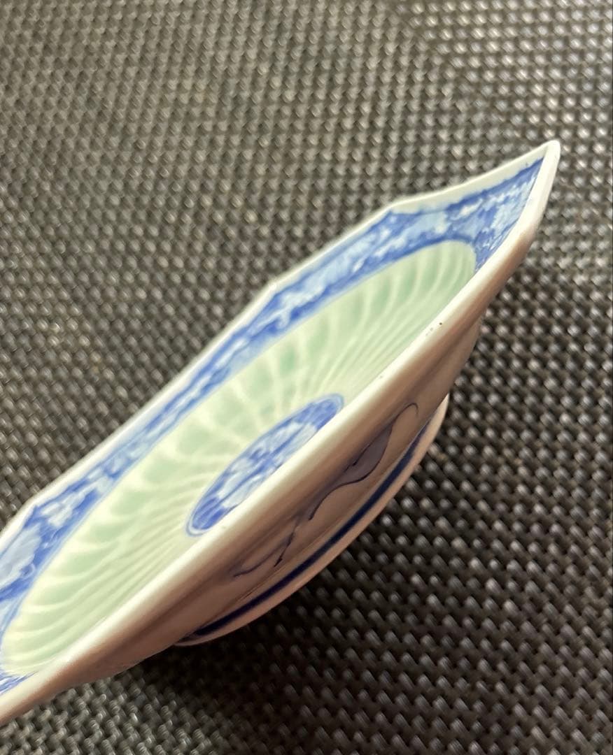 伊万里焼　染付・青磁　手描き