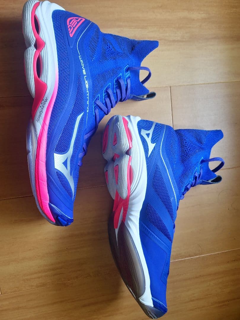 Mizuno Wave Lightning Neo バレーボールシューズ