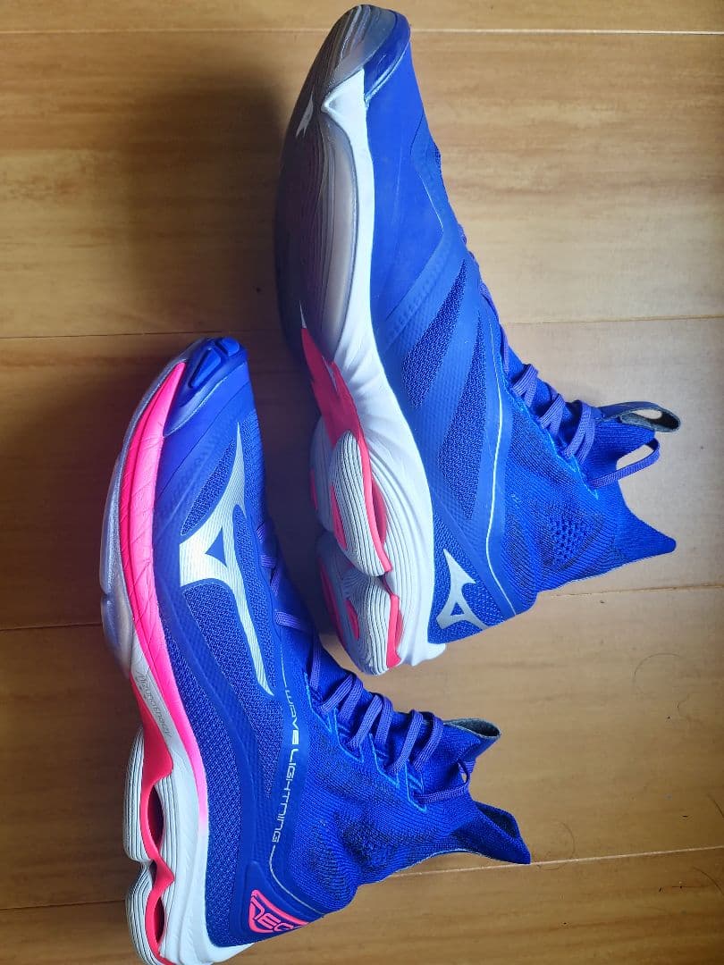 Mizuno Wave Lightning Neo バレーボールシューズ
