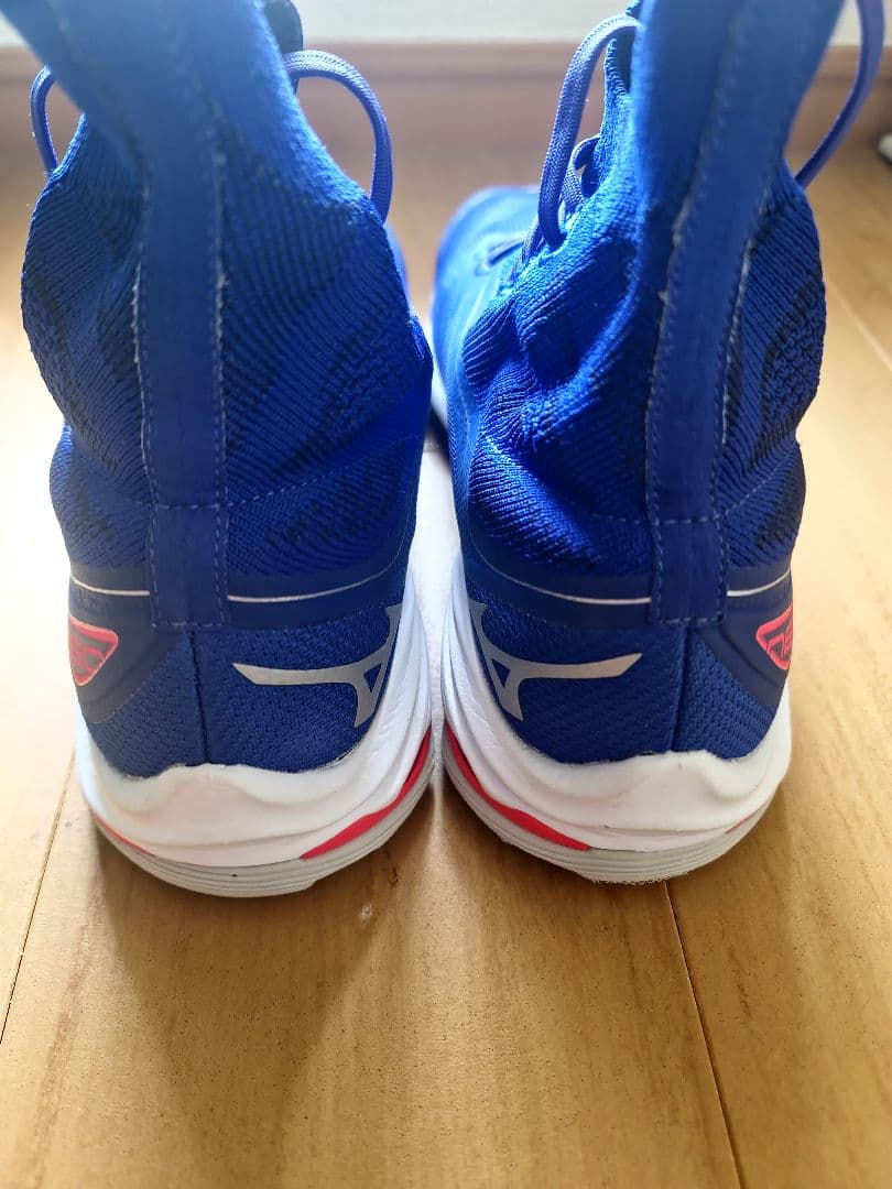 Mizuno Wave Lightning Neo バレーボールシューズ