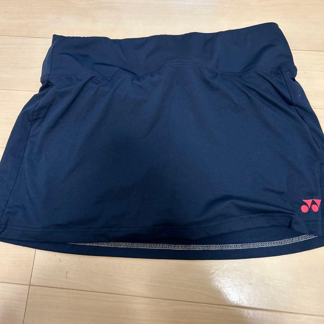 ［一度のみ着用］ヨネックス　テニスウェア　レディース　上下xoサイズ