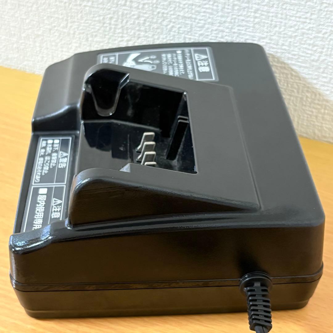 Panasonic NKJ069Z1 パナソニック バッテリー充電器