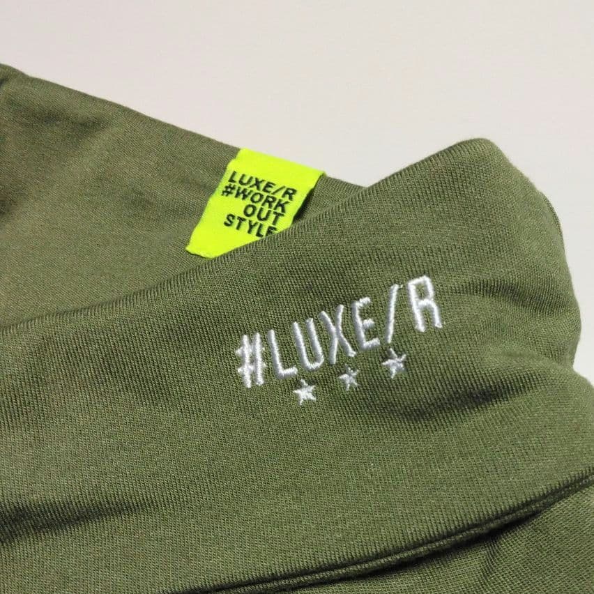 LUXE/RGOLF ストレッチシルキー タートルネック 46140KHXL
